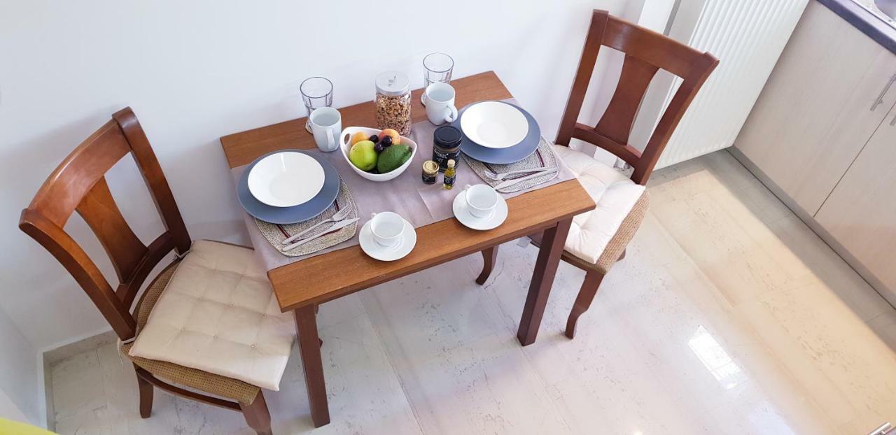 Spacious Apartment In The Historical Center Of Atenas Exterior foto